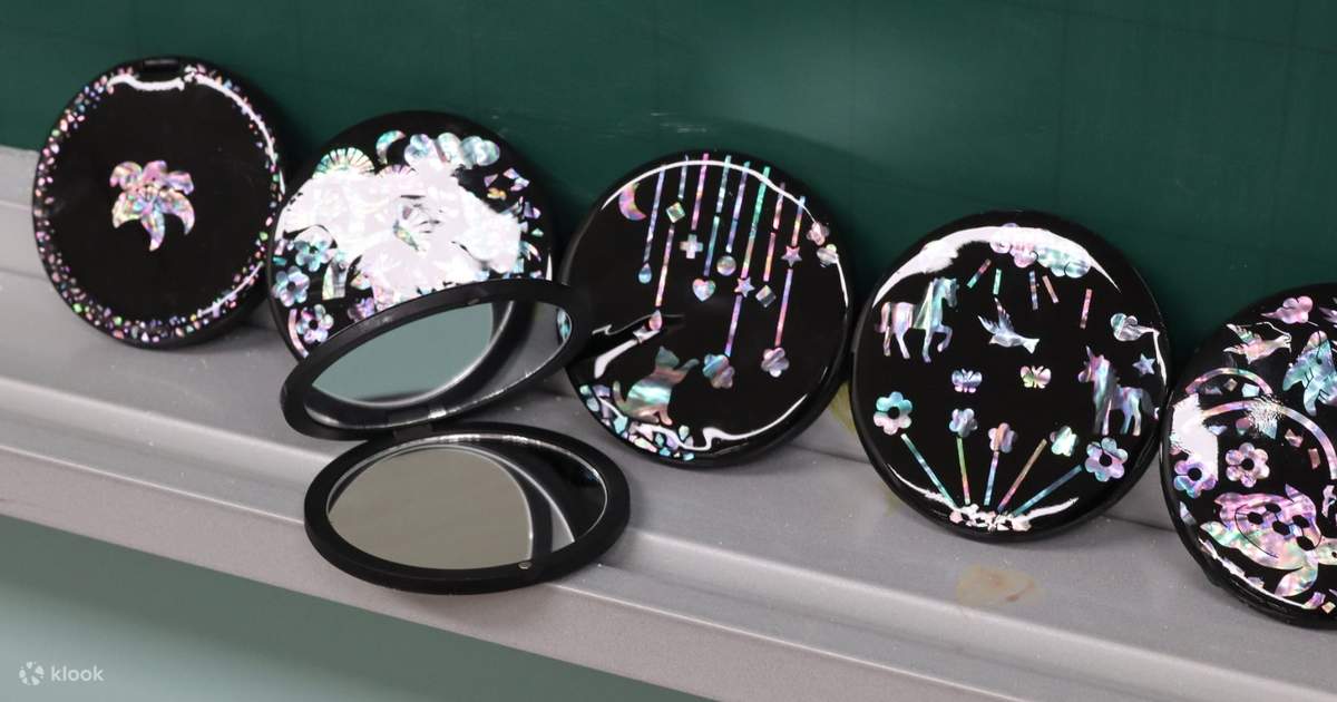 韓国伝統工芸品　螺鈿漆器　八角盛鉢　特許品　향자 ヒャンジャ　6段 ソウル伝統工芸体験 - 螺鈿漆器 | Klook